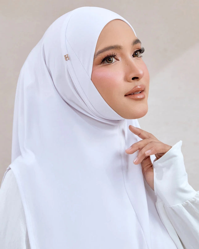 SO-NAWRA TRUE in WHITE