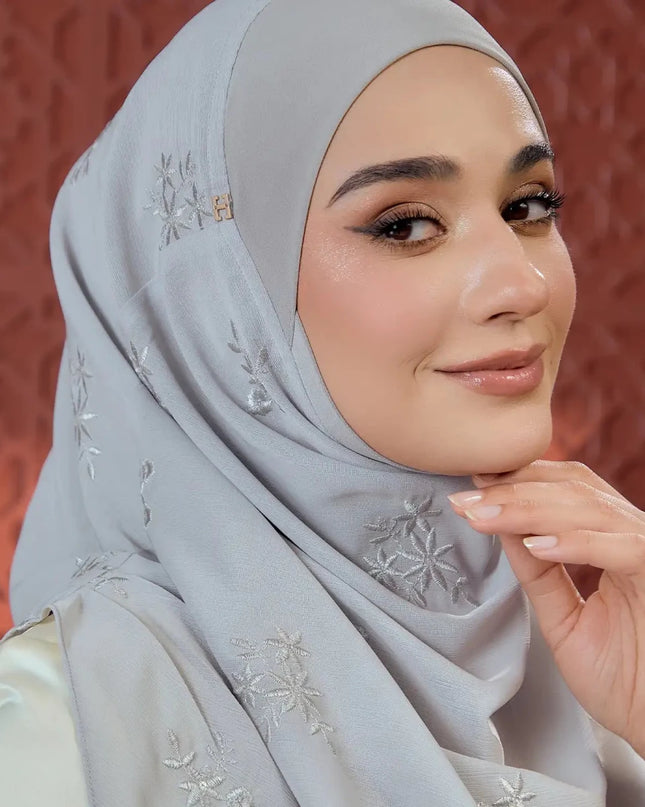 TAFFETY-SO LUXE ELARA in LIGHT GREY