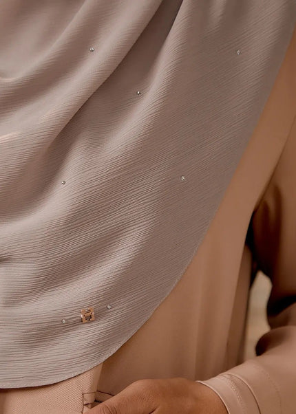 TWEELY-SO PLAIN WITH ORIGINAL CRYSTAL in DUSTY BEIGE