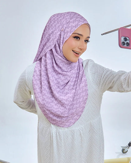FAIRY-SO MINJI in VIOLET