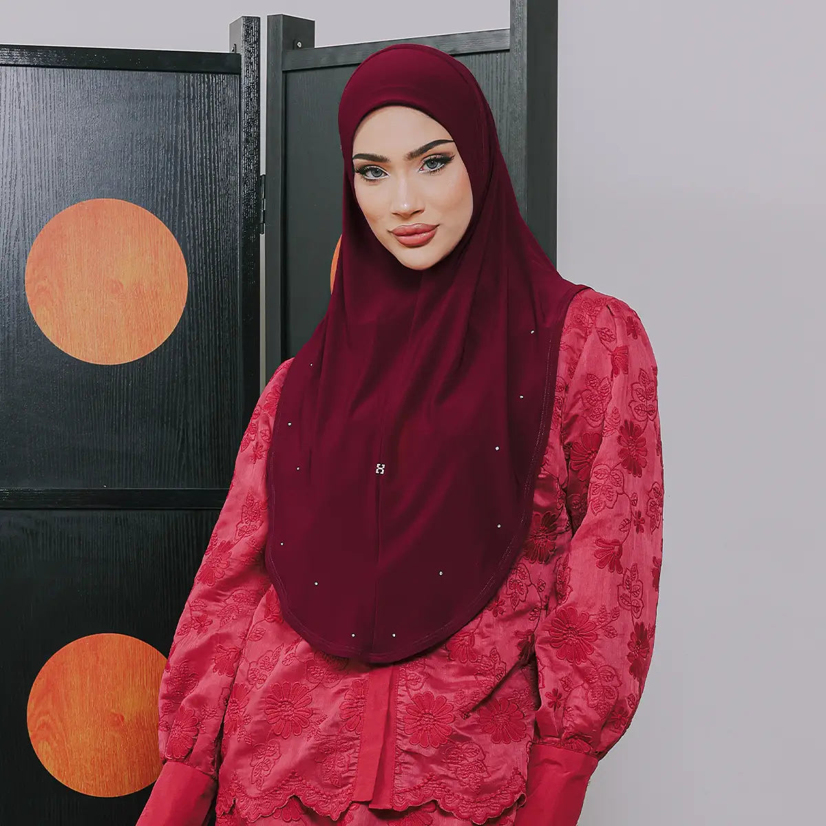 SO-LANA SSC WITH CRYSTAL in DARK MAROON