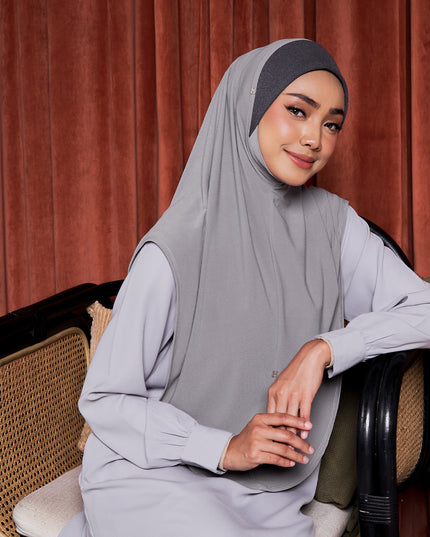 SO-RIGHT WITH KAMILLY AWNING in PEBBLE