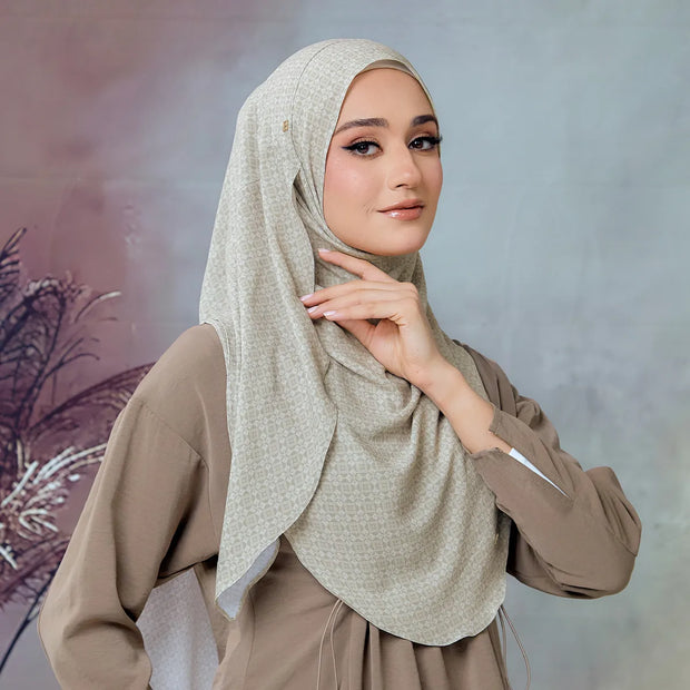 <h3><strong>FABLY-SO TRELLIS</strong></h3>