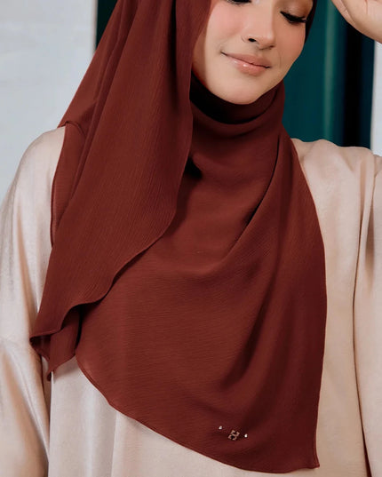 SWEETLY-SO PLAIN in RUST