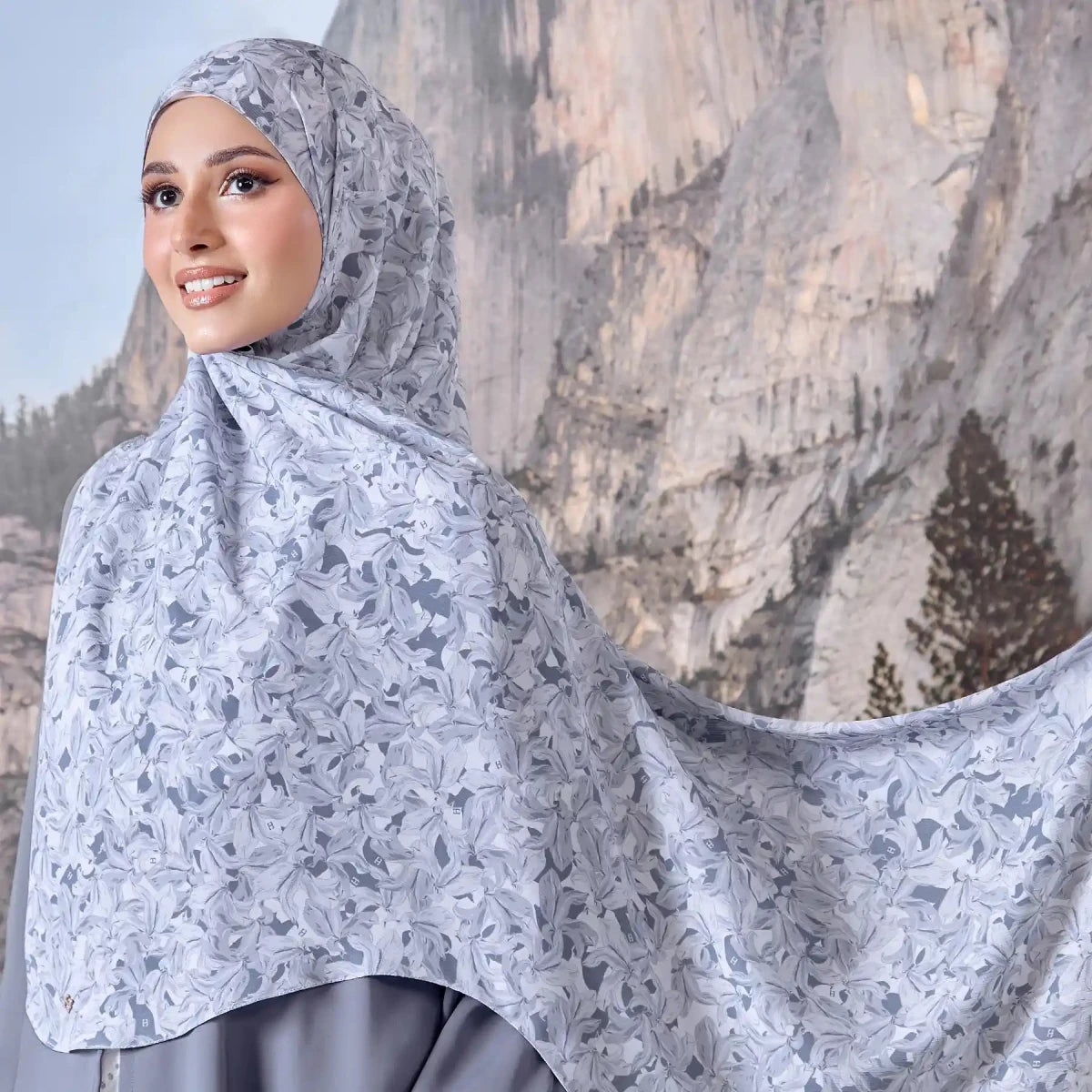 FAIRY-SO SEA OF LILIES in SLATE BLUE