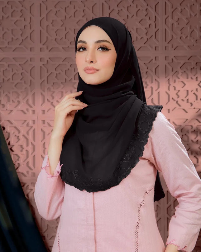 PS-ELENA HALF MOON in BLACK