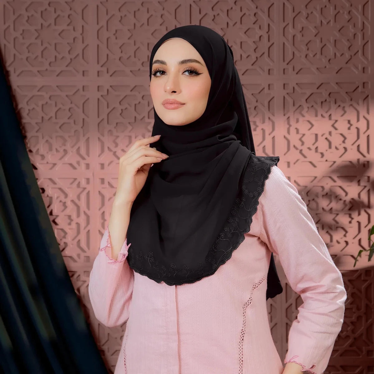 PS-ELENA HALF MOON in BLACK