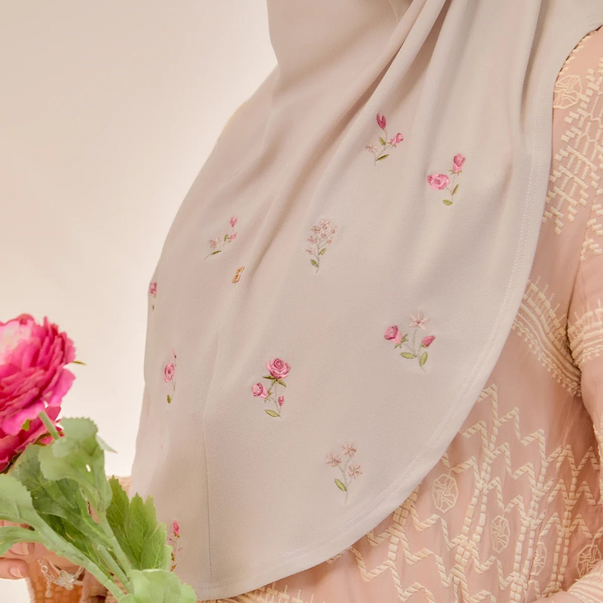 SO-LEA LUXE CAROLINA ROSE in PALE BEIGE