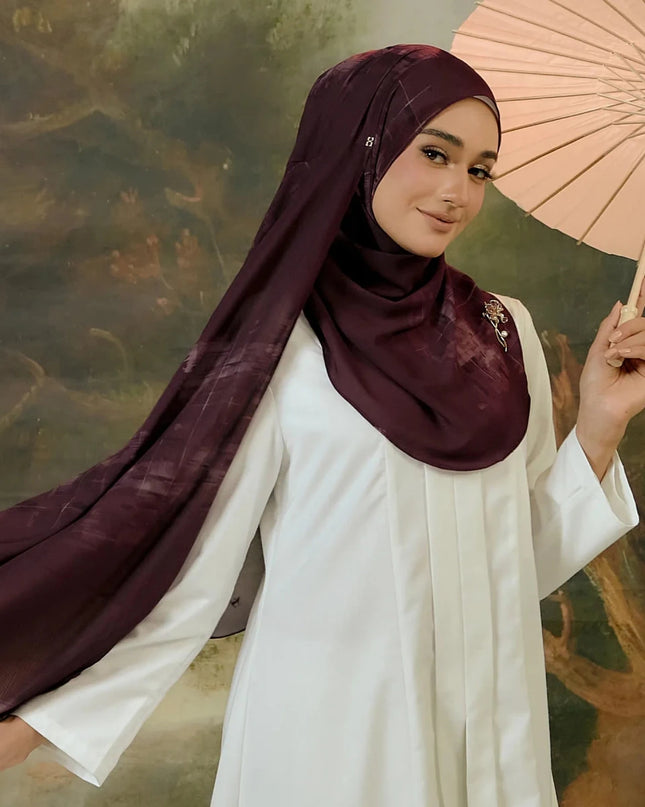 FAIRY-SO BELGRADE in RED MAHOGANY