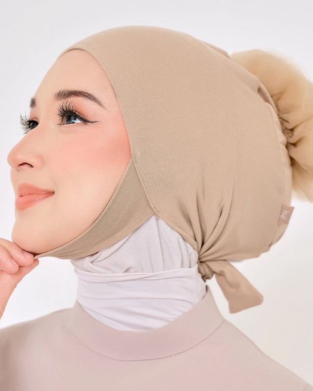 FERN with CHIN in ALMOND