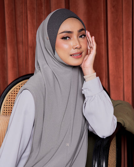 SO-RIGHT WITH KAMILLY AWNING in PEBBLE