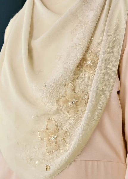 TWEELY-SO LUXE HANAMINA in CLOUD CREAM
