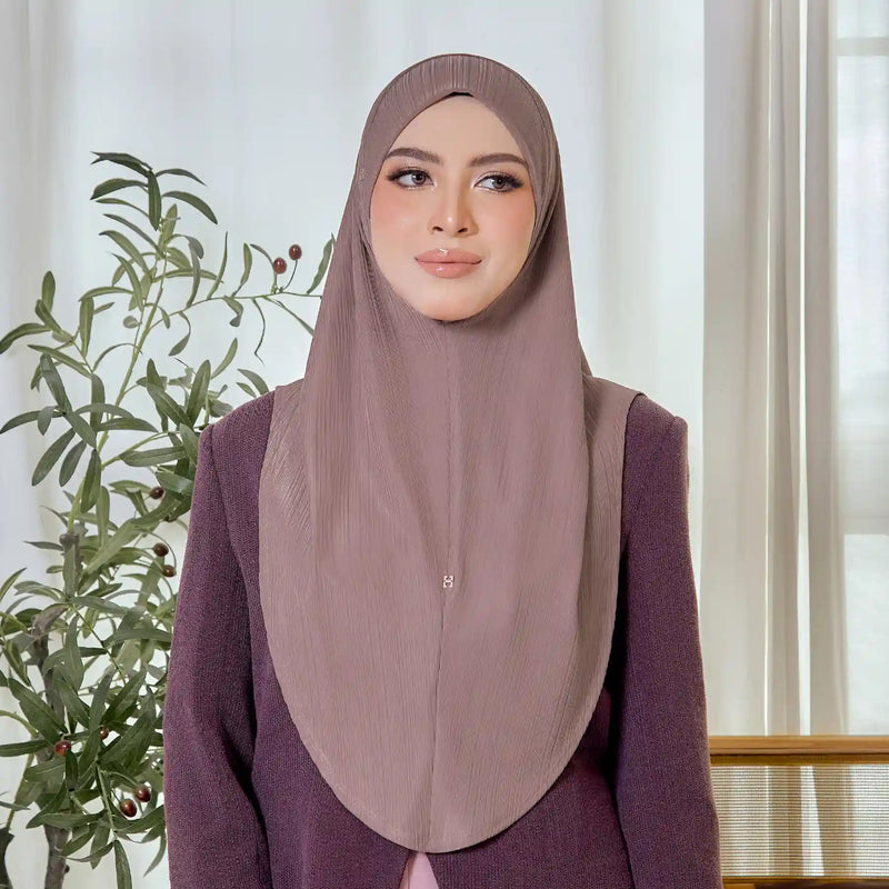 SO-HELENA in PALE TAUPE