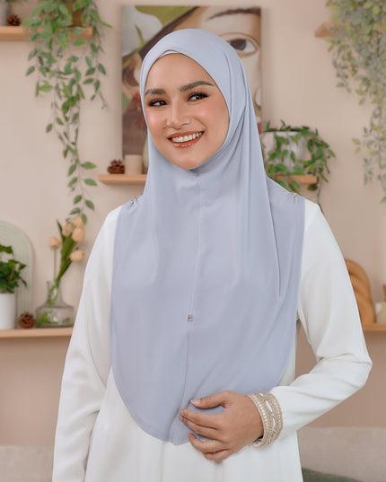 SO-ESSENA in HINTING BLUE