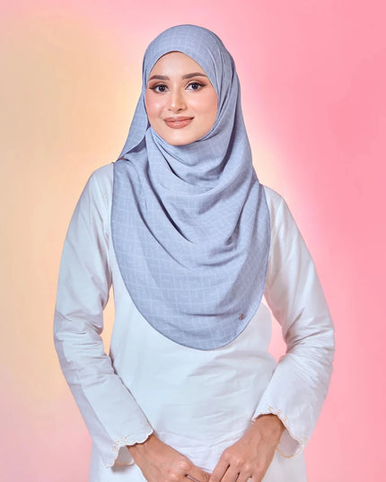 FAIRY-SO CHAINELLE in MISTY BLUE