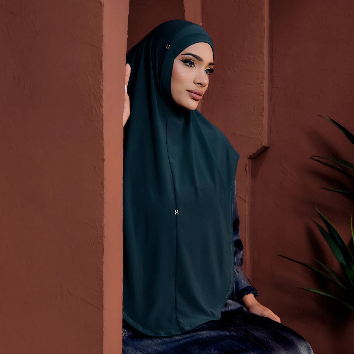 SO-MARWAA in MIDNIGHT TEAL