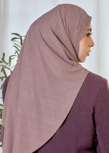 SO-HELENA in PALE TAUPE