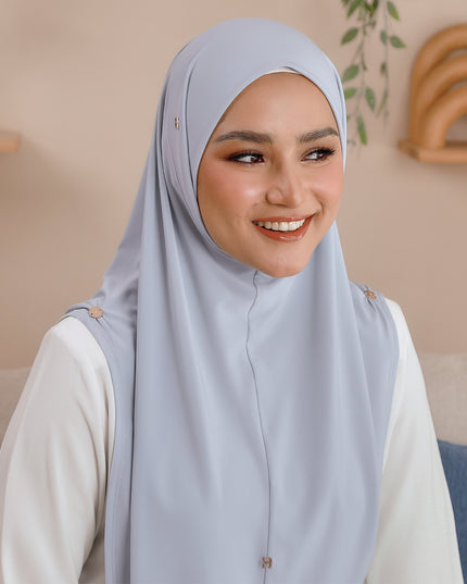 SO-ESSENA in HINTING BLUE