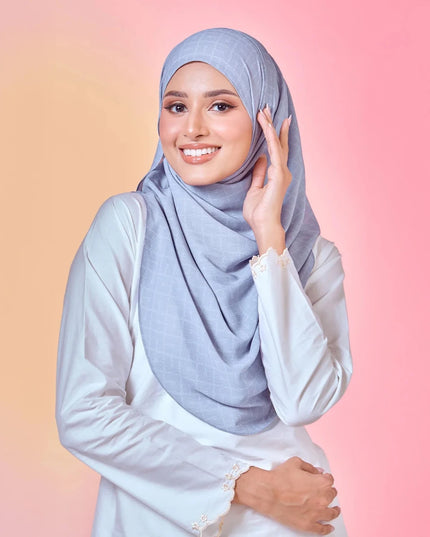 FAIRY-SO CHAINELLE in MISTY BLUE