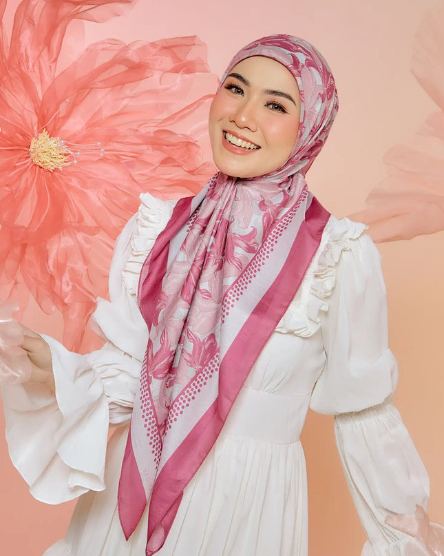 PS-SOFT EMBOSSED SEA OF LILIES in HEATHERED RED