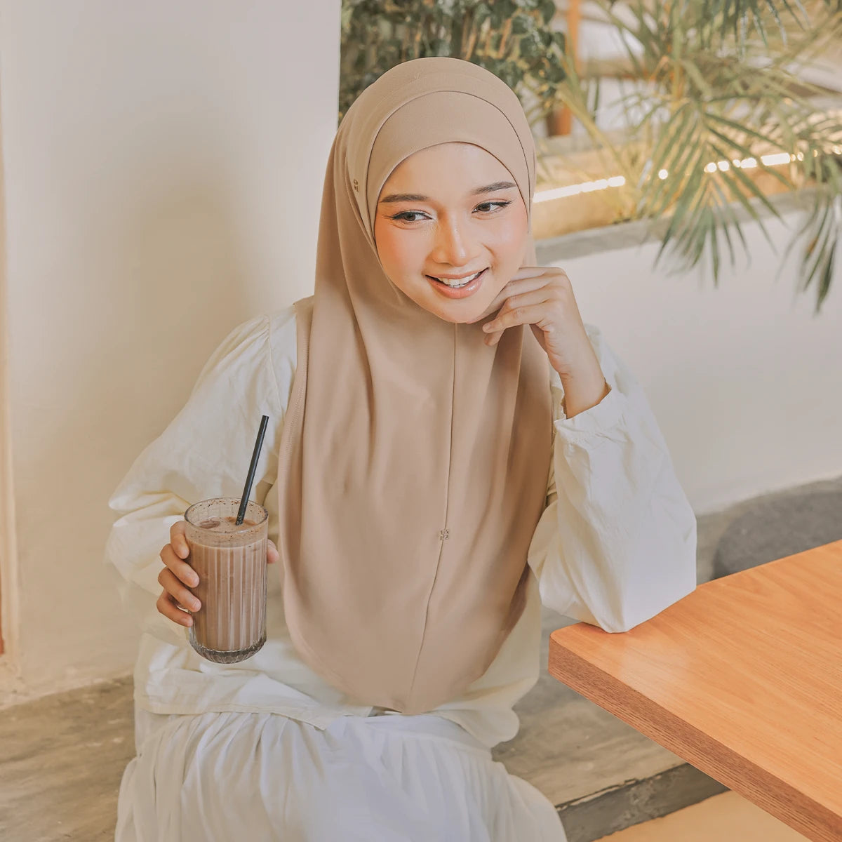 SO-ALEXANDRA in PEACHY ASH