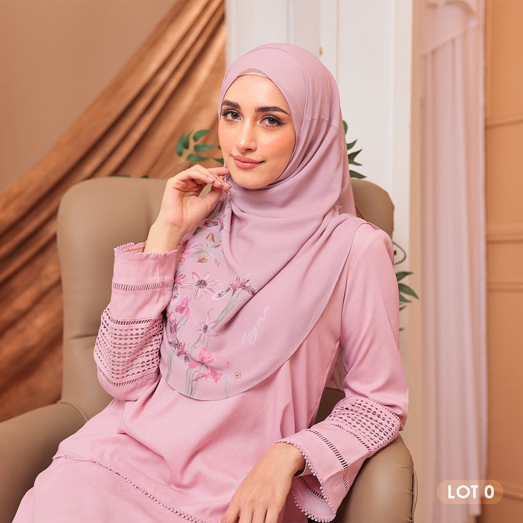 TWEELY-SO PETAL POISE in ROSE CLOUD