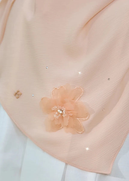 SWEETLY-SO LUXE HANAMEERAN in PEACH CREAM