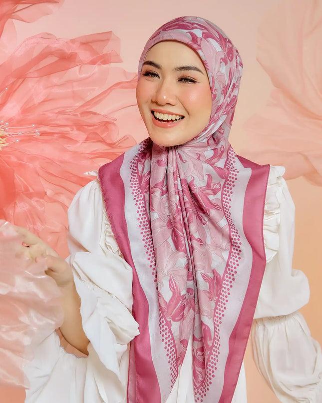 PS-SOFT EMBOSSED SEA OF LILIES in HEATHERED RED