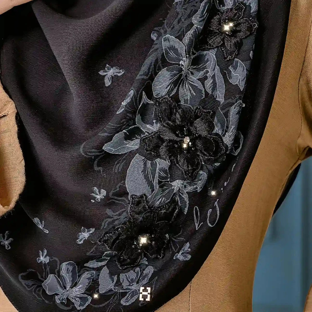 TWEELY-SO LUXE HANAMINA in BLACK