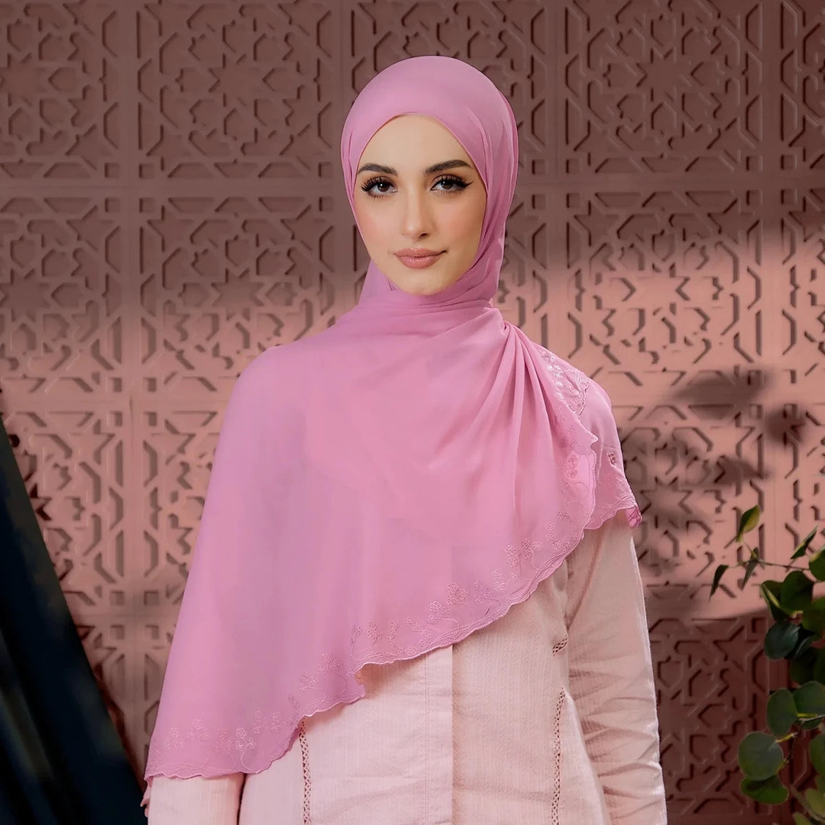 PS-ELENA HALF MOON in CARNATION PINK