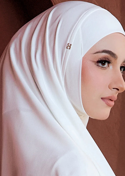 SO-MARWAA in OFF WHITE