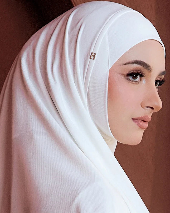 SO-MARWAA in OFF WHITE
