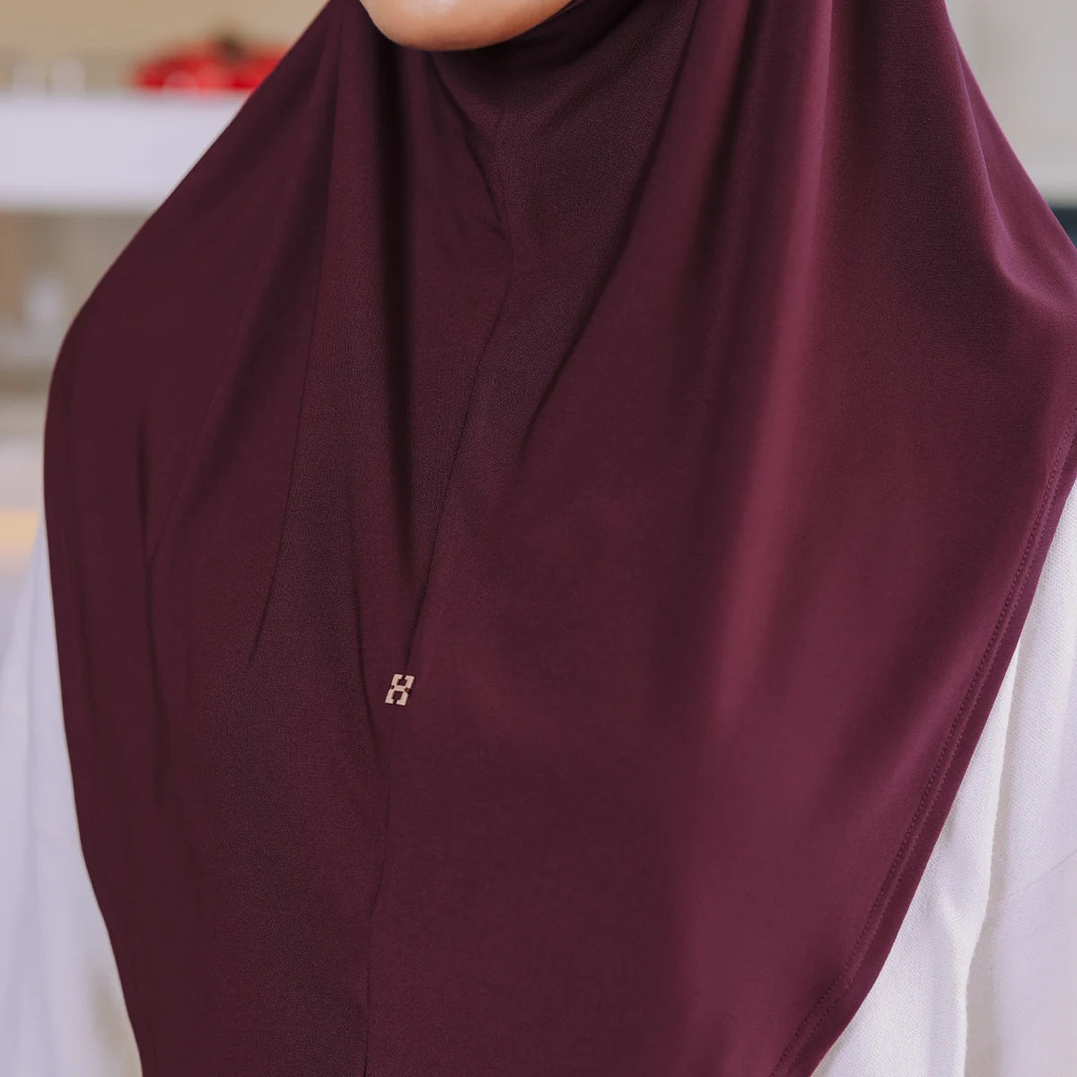 SO-EVELYN in BURGUNDY
