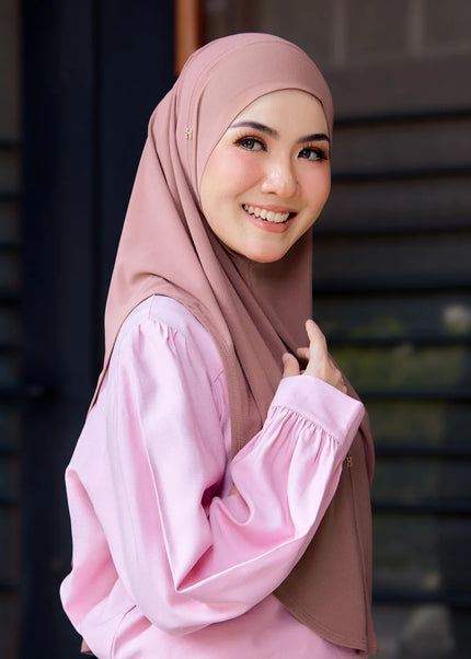SO-YOUNG in PEACHROSE