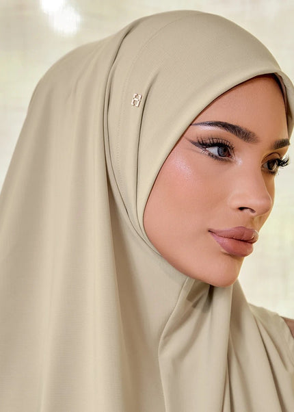 SO-ELESSIA in TAUPE