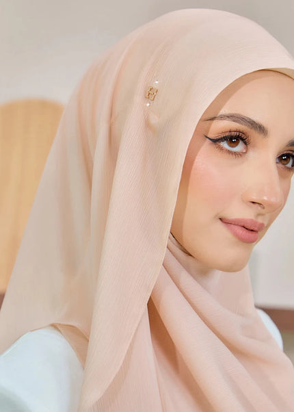 SWEETLY-SO LUXE HANAMEERAN in PEACH CREAM