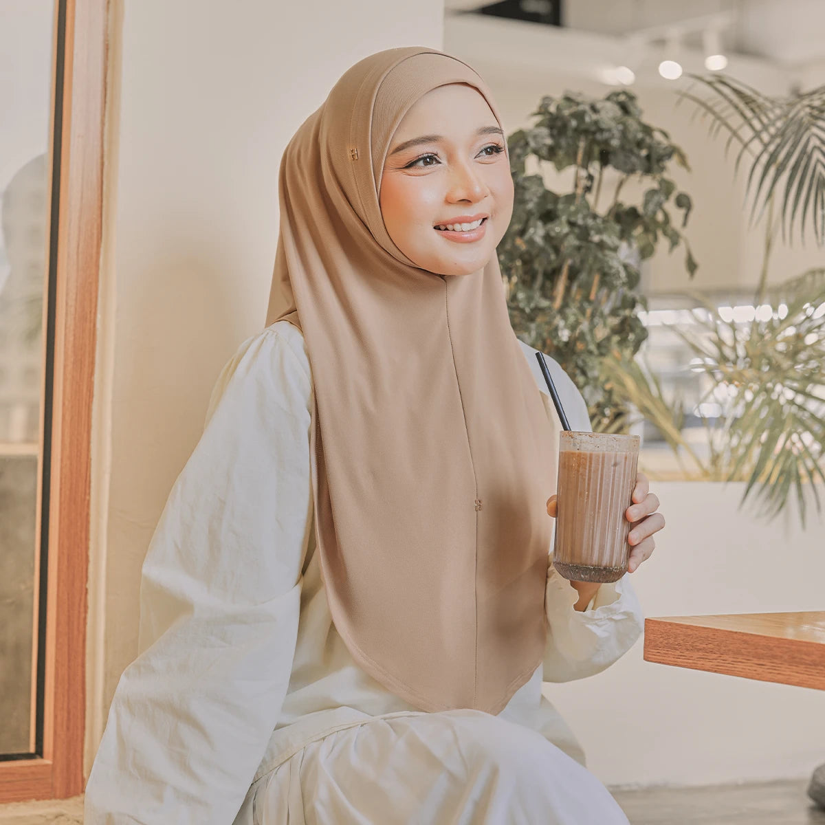 SO-ALEXANDRA in PEACHY ASH