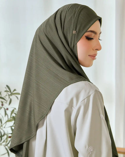 SO-HELENA in MOSSY OLIVE