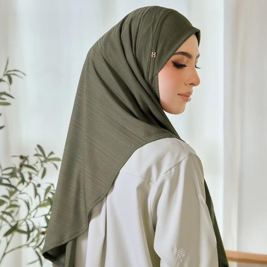 SO-HELENA in MOSSY OLIVE