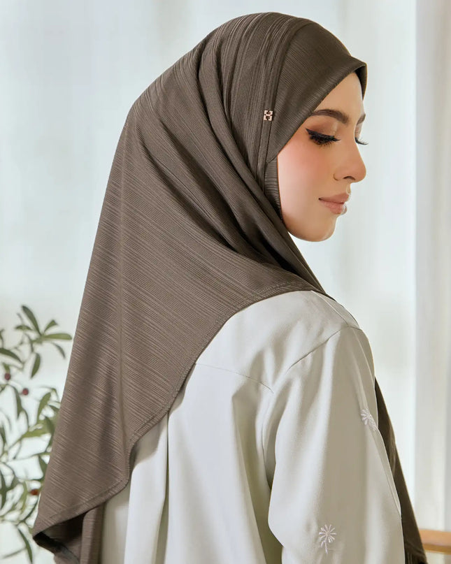 SO-HELENA in TREE BRANCH