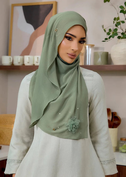 SWEETLY-SO LUXE HANAMEERAN in SAGE