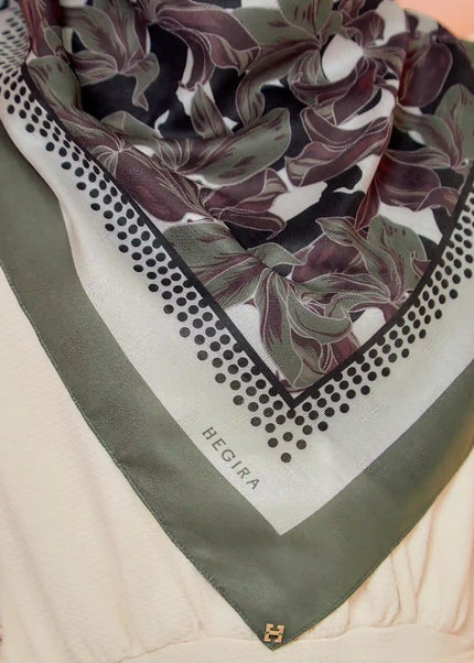 PS-SOFT EMBOSSED SEA OF LILIES in OLIVE