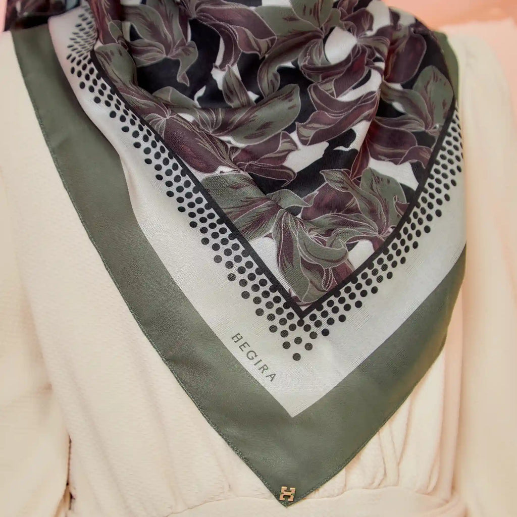 PS-SOFT EMBOSSED SEA OF LILIES in OLIVE