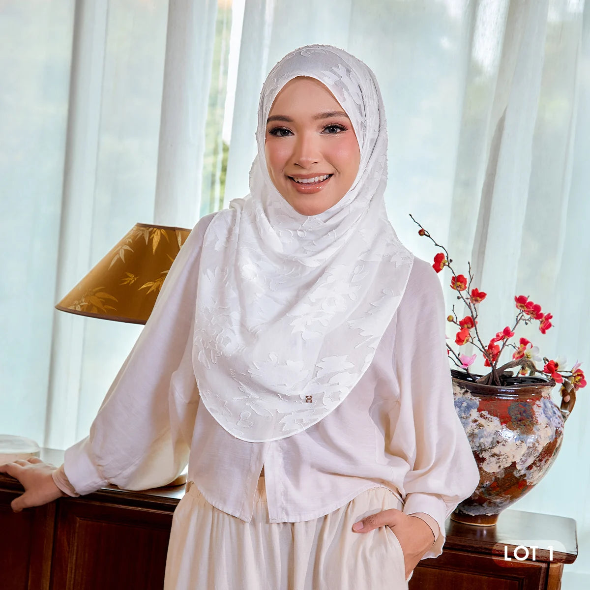 CATALYNA-SO ARABELLA in CLOUD WHITE