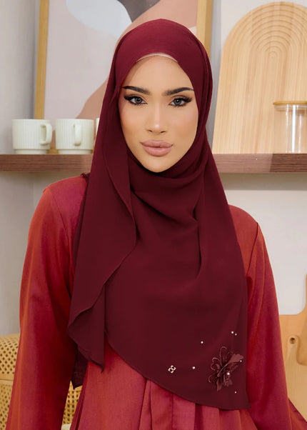 SWEETLY-SO LUXE HANAMEERAN in CRANBERRY