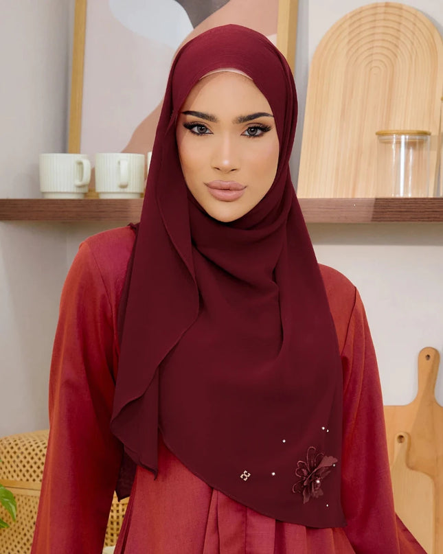 SWEETLY-SO LUXE HANAMEERAN in CRANBERRY