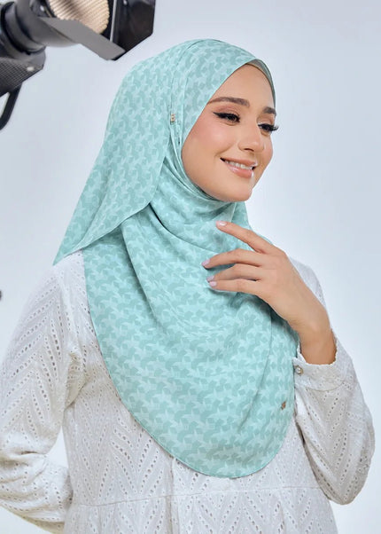 FAIRY-SO MINJI in SPEARMINT