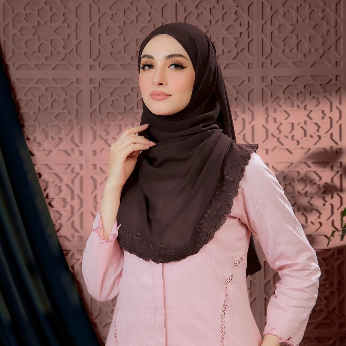 PS-ELENA HALF MOON in DARK CHOCO
