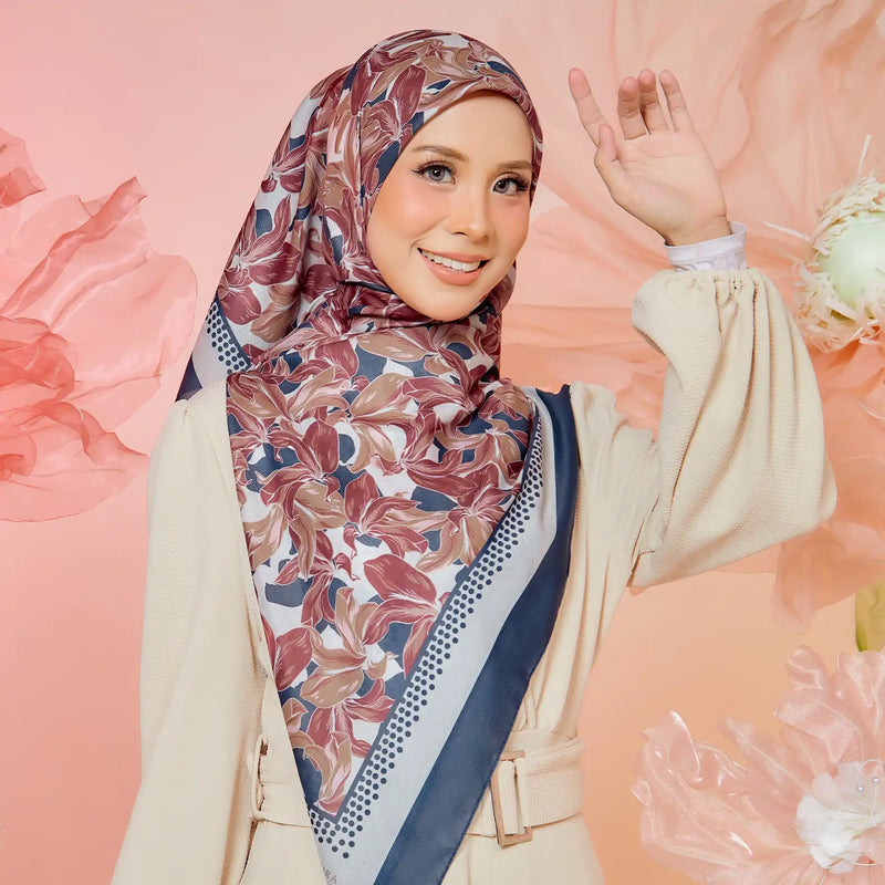 PS-SOFT EMBOSSED SEA OF LILIES in COBALT