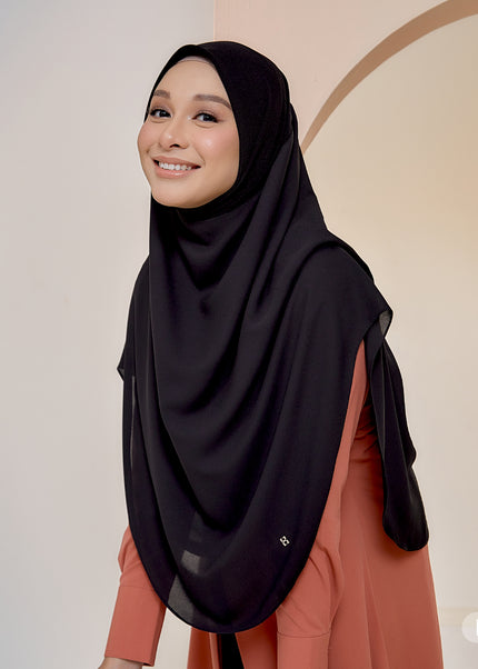 GRACEFULLY-SO PLAIN in BLACK